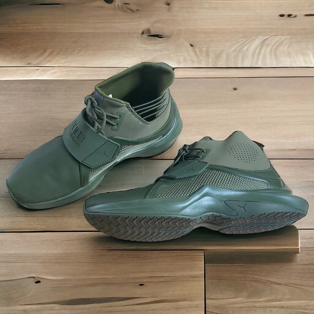 The Trainer Hi Sneaker Puma x Fenty - New in Box - Womens Sz 7 Cypress Green